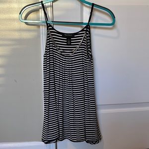 White And Black flow tank top